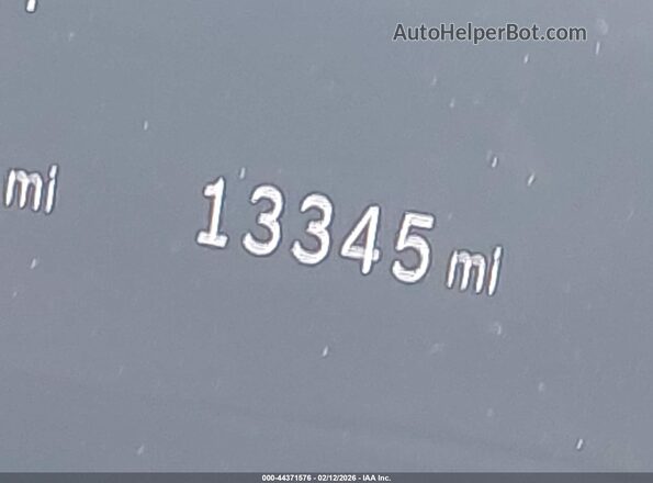 W1N4M4GB9SW402127 2025 MERCEDES-BENZ GLB-CLASS Red Widok wnętrza 360 stopni