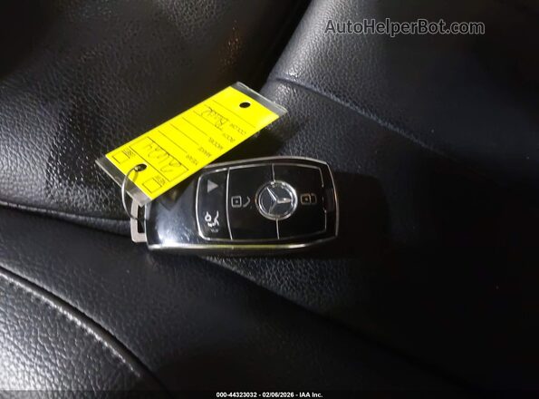 W1N4M4HB3MW108952 2021 MERCEDES-BENZ GLB-CLASS Black Vista del salpicadero
