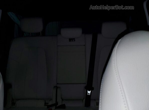 W1N4M4HB6SW411785 2025 MERCEDES-BENZ GLB-CLASS White Widok tylnych siedzeń