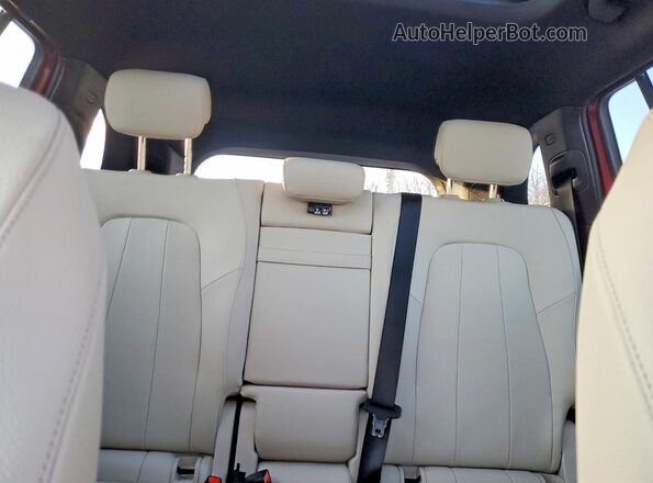 W1N4M4HB7SW436193 2025 MERCEDES-BENZ GLB-CLASS Red უკანა სავარძლების ხედი