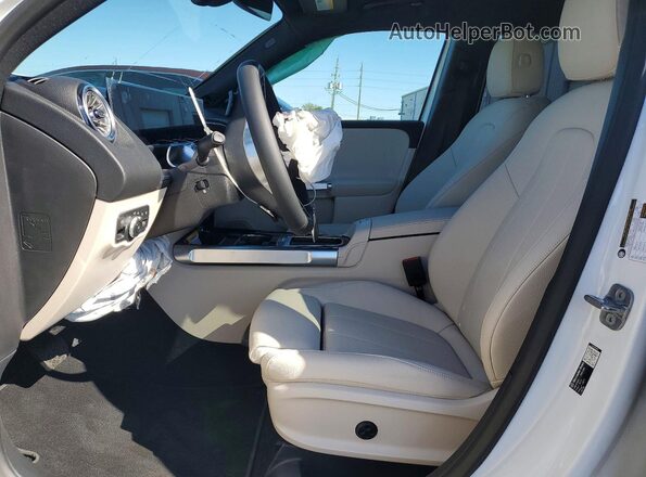W1N4M4HBXTW451627 2026 MERCEDES-BENZ GLB-CLASS White Սալոնի դիմացի տեսք