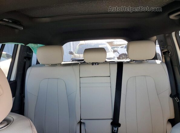W1N4M4HBXTW451627 2026 MERCEDES-BENZ GLB-CLASS White Հետևի նստատեղերի տեսք