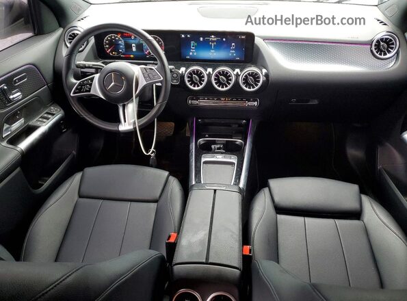 W1N4N4HB0RJ608486 2024 MERCEDES-BENZ GLA Black Առջևի վահանակի տեսք