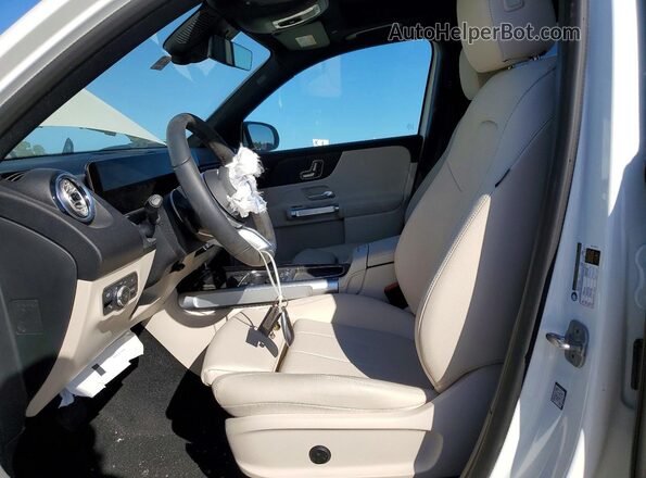 W1N9M0CB8SN130132 2025 MERCEDES-BENZ EQB White Вид салону спереду