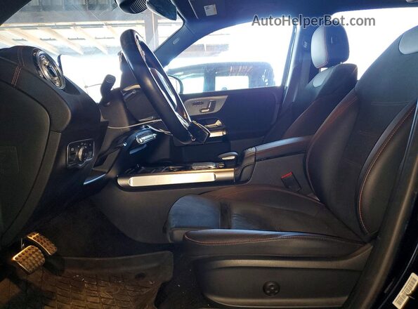 W1N9M0KB6PN069727 2023 MERCEDES-BENZ EQB Black წინა სალონის ხედი