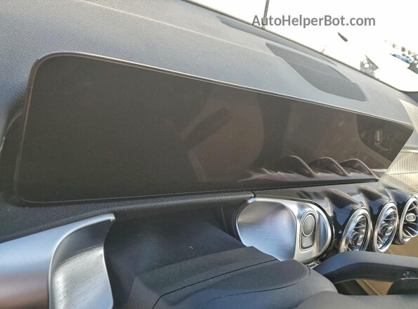 W1N9M1DB8RN088012 2024 MERCEDES-BENZ EQB White ხელსაწყოთა პანელის ხედი