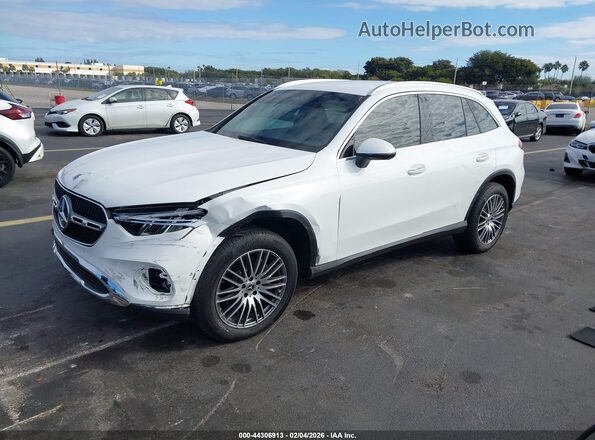 W1NKM4HB5RF207268 2024 MERCEDES-BENZ GLC 300 Белый Передняя левая четверть