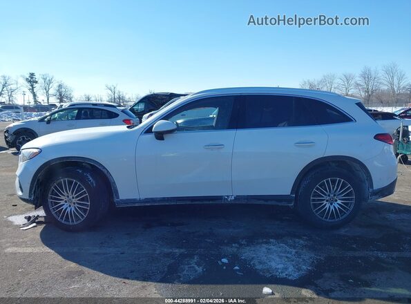 W1NKM4HBXSF367975 2025 MERCEDES-BENZ GLC 300 Белый Вид задней части салона