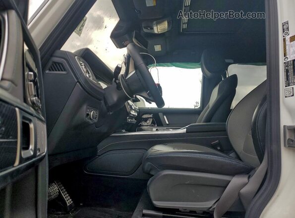 W1NWM0AB0SX039902 2025 MERCEDES-BENZ G-CLASS White წინა სალონის ხედი