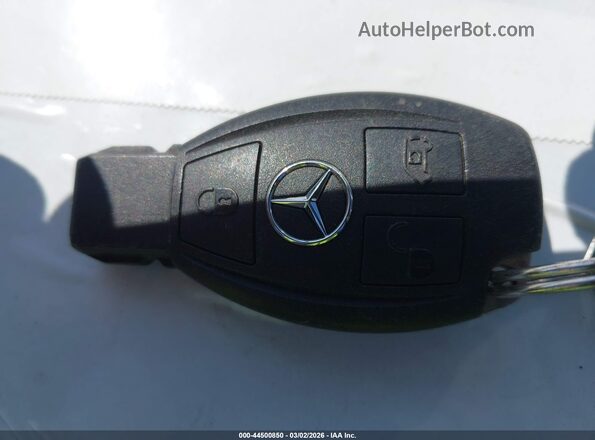 W1WV0FEY4N4159535 2022 MERCEDES-BENZ METRIS Gray Widok deski rozdzielczej