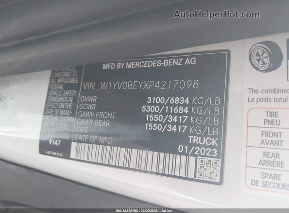 W1YV0BEYXP4217098 2023 MERCEDES-BENZ METRIS Белый Вид подкапотного пространства