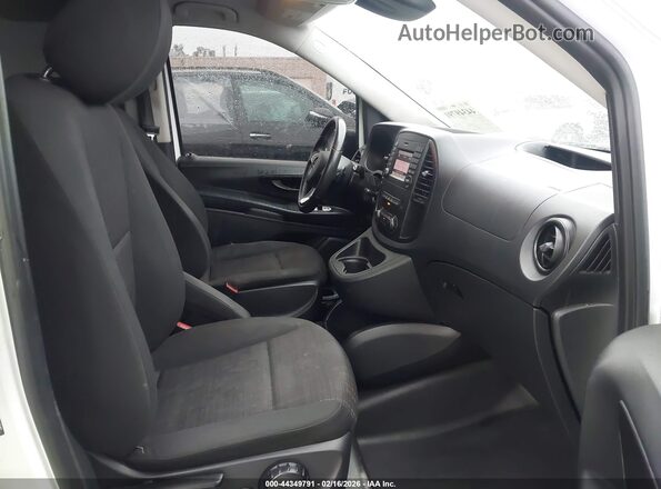 W1YV0CEY9L3725312 2020 MERCEDES-BENZ METRIS Белый 