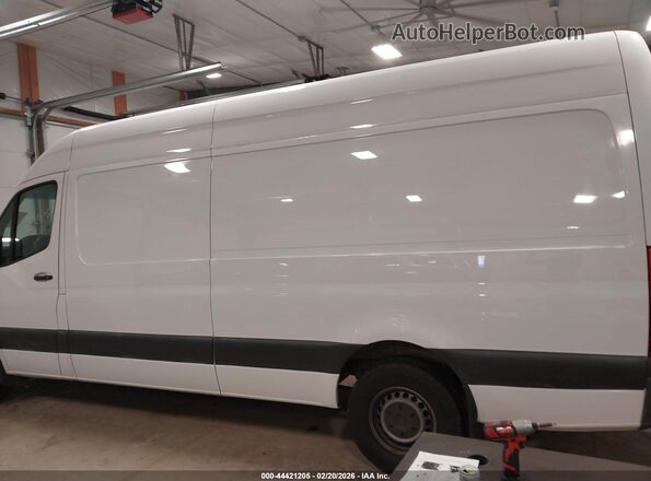 W2Y40CHY8MT045106 2021 FREIGHTLINER SPRINTER 2500 White 