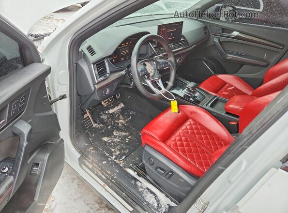 WA114AFYXM2088104 2021 AUDI SQ5 White Dashboard view