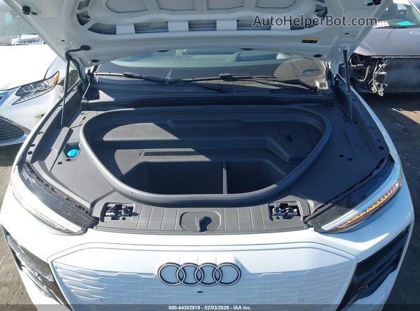 WA124BGF0SA026088 2025 AUDI Q6 E-TRON White უკანა ხედი