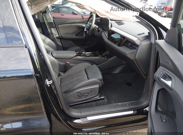 WA124BGF4SA042021 2025 AUDI Q6 E-TRON Black Front interior view