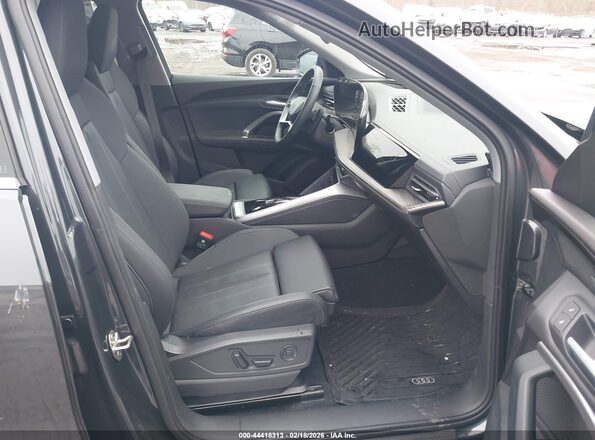 WA12AAGU3S2008809 2025 AUDI ALL Gray Вид салону спереду