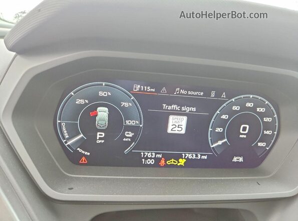 WA12UBFZ2SP030295 2025 AUDI Q4 White 