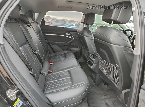 WA13AAGE6MB038399 2021 AUDI E-TRON Black Вид задніх сидінь