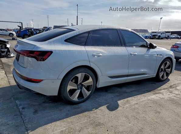 WA13ABGE1MB002304 2021 AUDI E-TRON White Tył prawy
