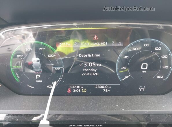 WA14AAGE0RB012568 2024 AUDI Q8 E-TRON Черный Вид задних сидений