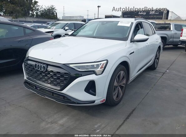 WA14AAGE0RB012568 2024 AUDI Q8 E-TRON Черный Передняя левая четверть