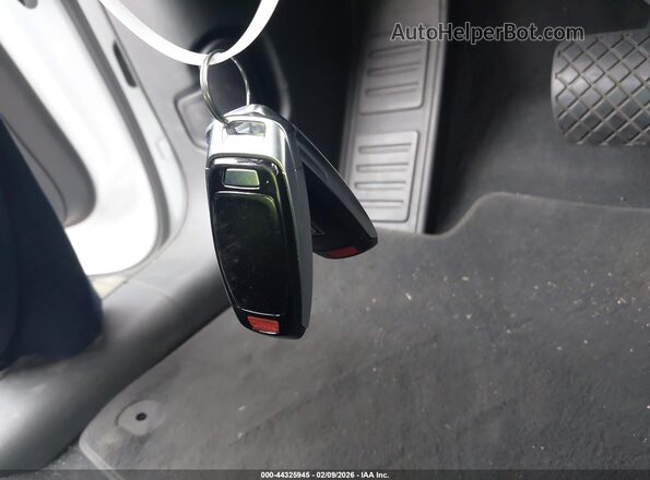 WA14AAGE0RB012568 2024 AUDI Q8 E-TRON Черный Вид панели приборов