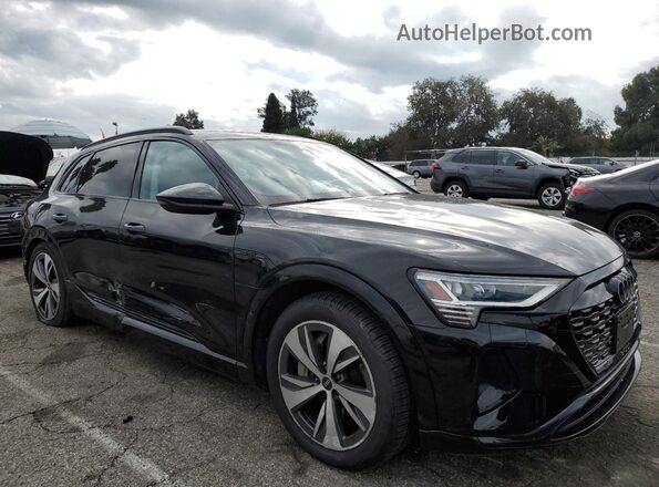 WA14AAGE6RB011909 2024 AUDI Q8 Black Front right