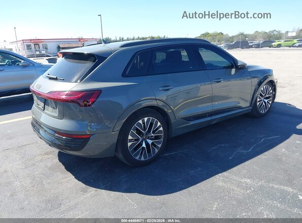 WA15AAGE1RB051562 2024 AUDI Q8 E-TRON Green Rear right