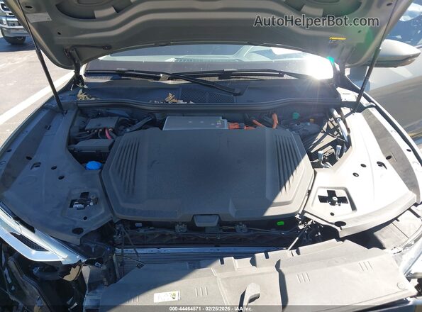 WA15AAGE1RB051562 2024 AUDI Q8 E-TRON Green Rear view