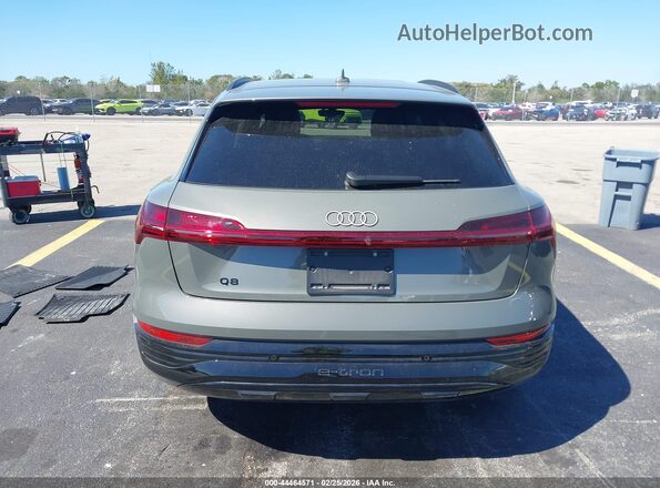WA15AAGE1RB051562 2024 AUDI Q8 E-TRON Green 