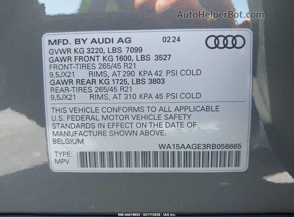 WA15AAGE3RB056665 2024 AUDI Q8 E-TRON Gray Вид підкапотного простору
