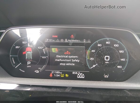 WA16AAGE4RB052497 2024 AUDI Q8 E-TRON Black Vista de los asientos traseros