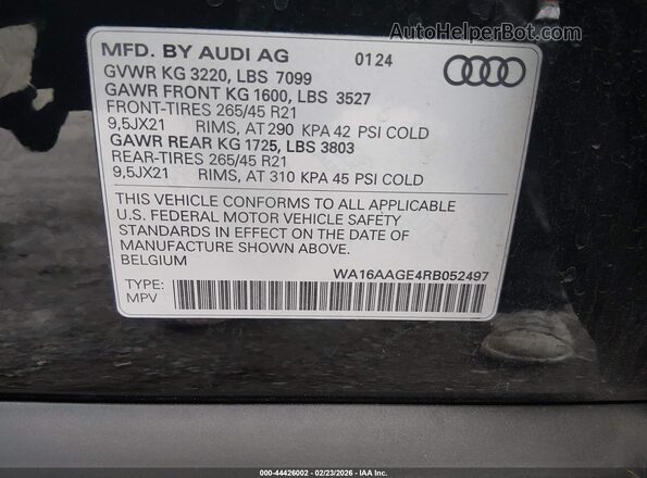 WA16AAGE4RB052497 2024 AUDI Q8 E-TRON Black Vista del compartimento del motor