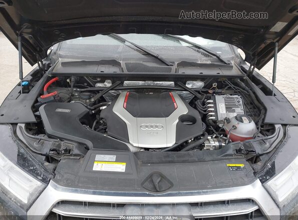 WA1A4AFY7J2091215 2018 AUDI SQ5 Black Вид ззаду