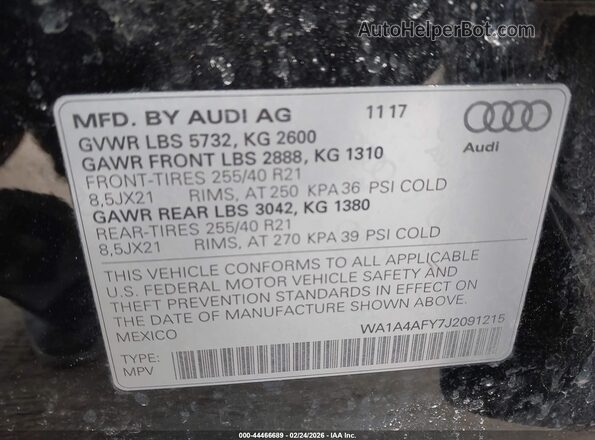 WA1A4AFY7J2091215 2018 AUDI SQ5 Black Вид підкапотного простору