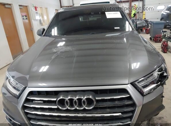 WA1AAAF71KD008805 2019 AUDI Q7 Gray Instrument cluster view