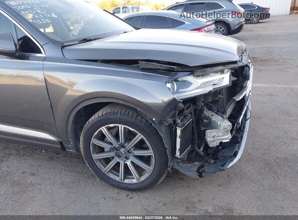 WA1AAAF7XKD004350 2019 AUDI Q7 Gray 