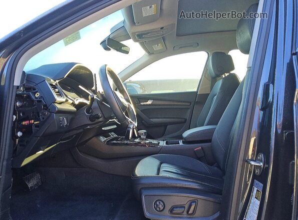 WA1AAAFY1M2031119 2021 AUDI Q5 Gray 