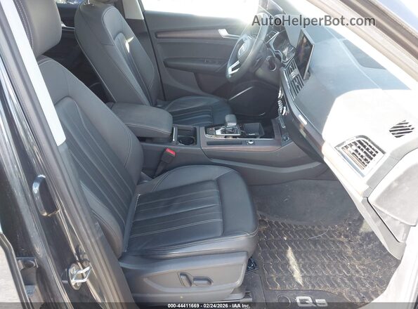 WA1AAAFY3M2004472 2021 AUDI Q5 Черный 
