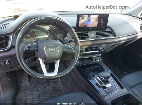 WA1AAAFY3M2004472 2021 AUDI Q5 Черный 