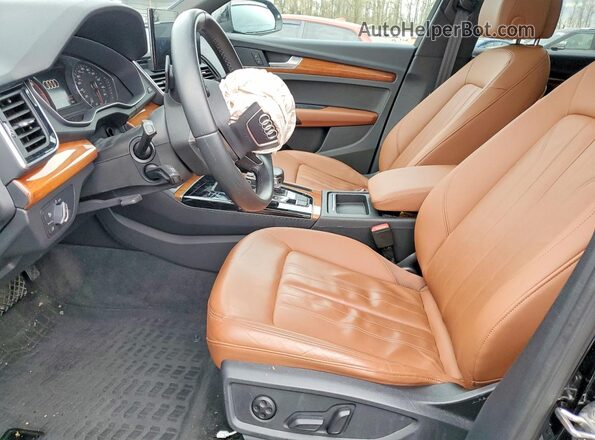 WA1AAAFY9M2138659 2021 AUDI Q5 Black 