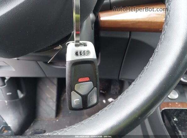WA1AAAFYXM2132238 2021 AUDI Q5 Silver Առջևի վահանակի տեսք