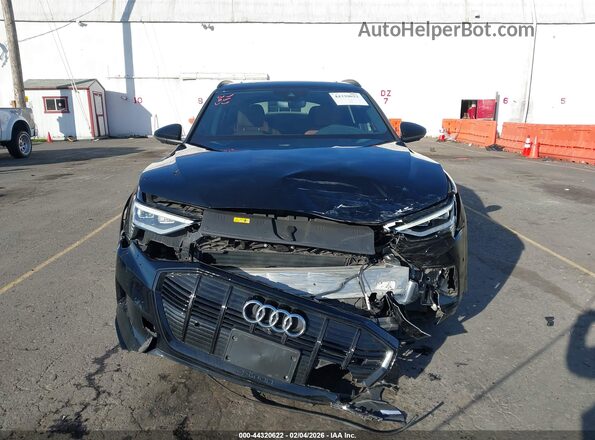 WA1AAAGE1NB005657 2022 AUDI E-TRON Черный Вид щитка приборов