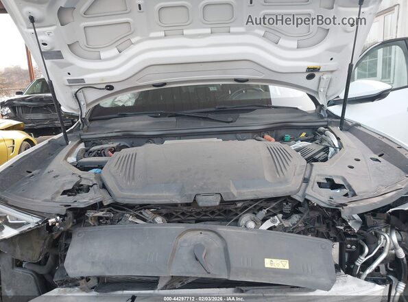 WA1AAAGE2MB007500 2021 AUDI E-TRON White Widok z tyłu