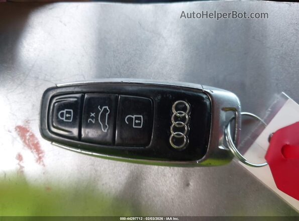 WA1AAAGE2MB007500 2021 AUDI E-TRON White Widok deski rozdzielczej