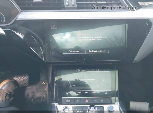WA1AAAGE6NB020459 2022 AUDI E-TRON Silver 