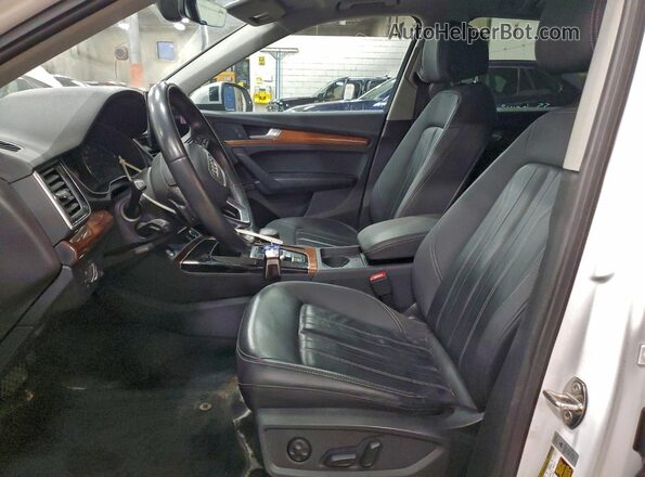 WA1ABAFY9P2013842 2023 AUDI Q5 White Вид салону спереду