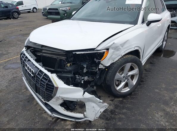 WA1AECF36K1070229 2019 AUDI Q3 White Vista frontal