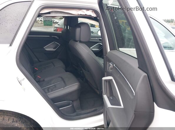 WA1AECF36K1070229 2019 AUDI Q3 White Vista de la etiqueta del VIN